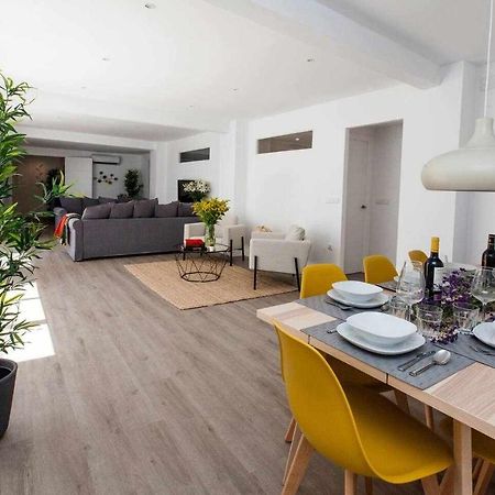 Isg Apartments Downtown Family Haven Free Parking Spot Севилья Экстерьер фото