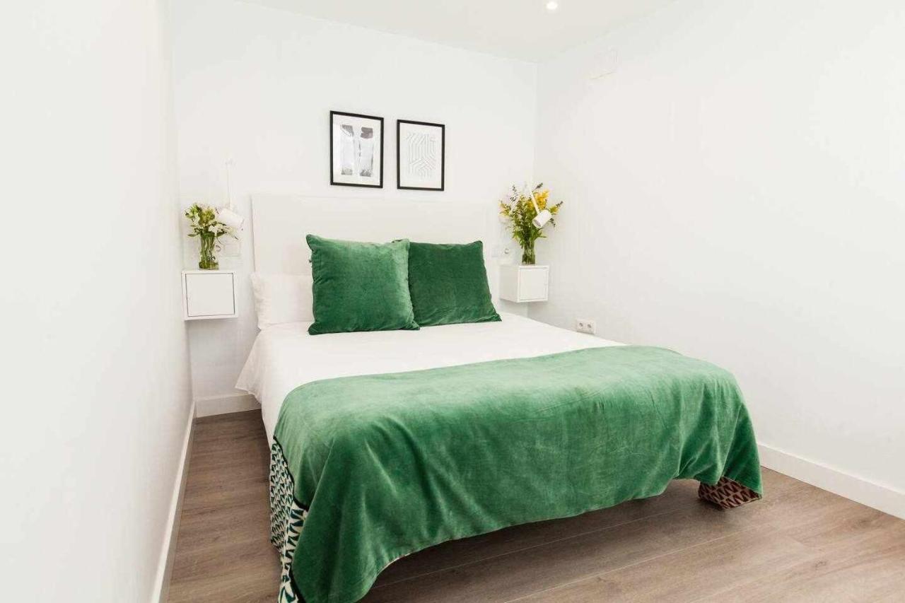 Isg Apartments Downtown Family Haven Free Parking Spot Севилья Экстерьер фото