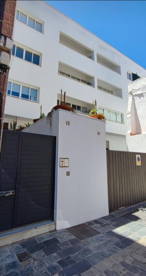 Isg Apartments Downtown Family Haven Free Parking Spot Севилья Экстерьер фото